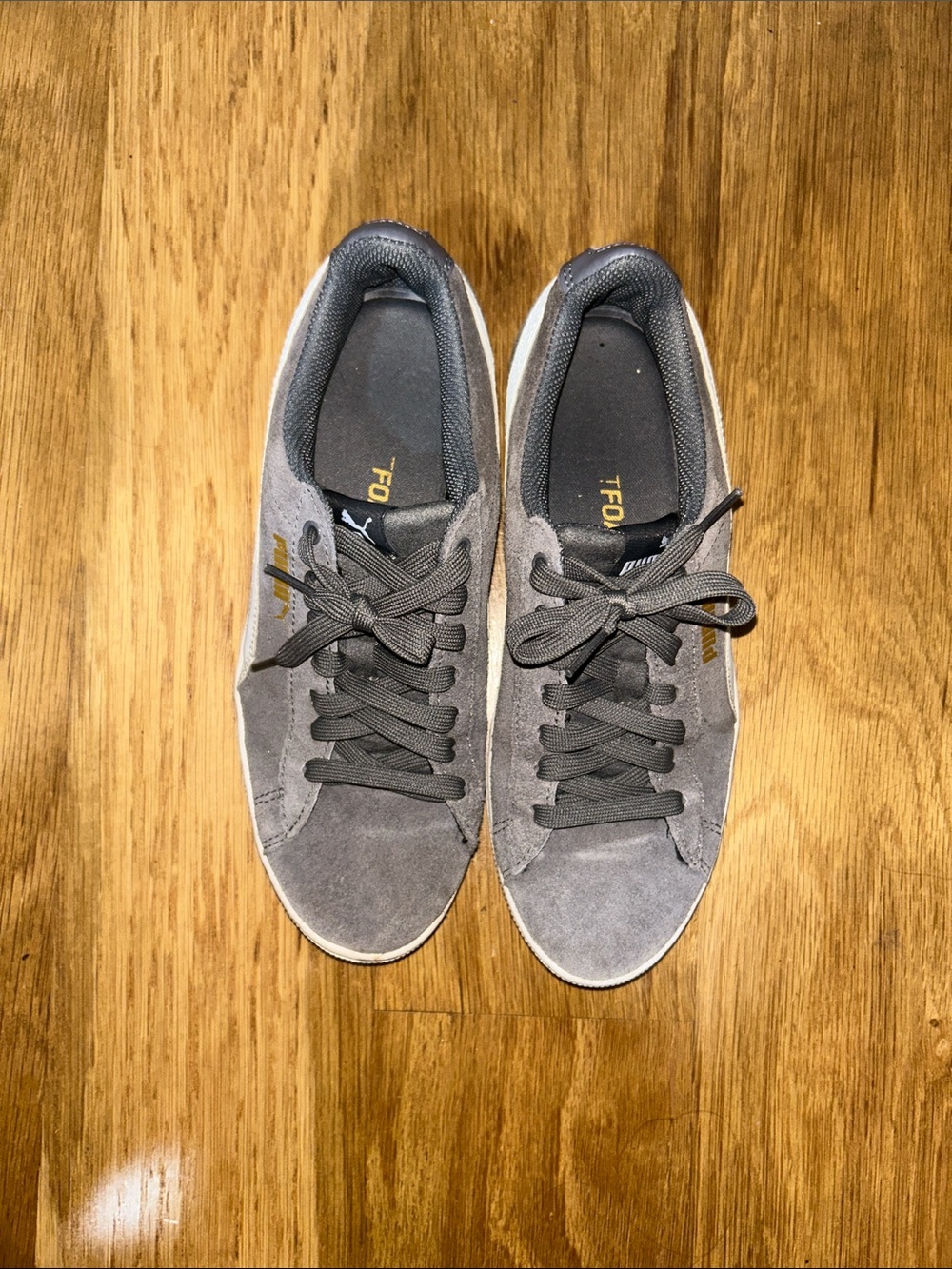 Puma Women's Size 8 Gray Suede Low-Top Sneakers